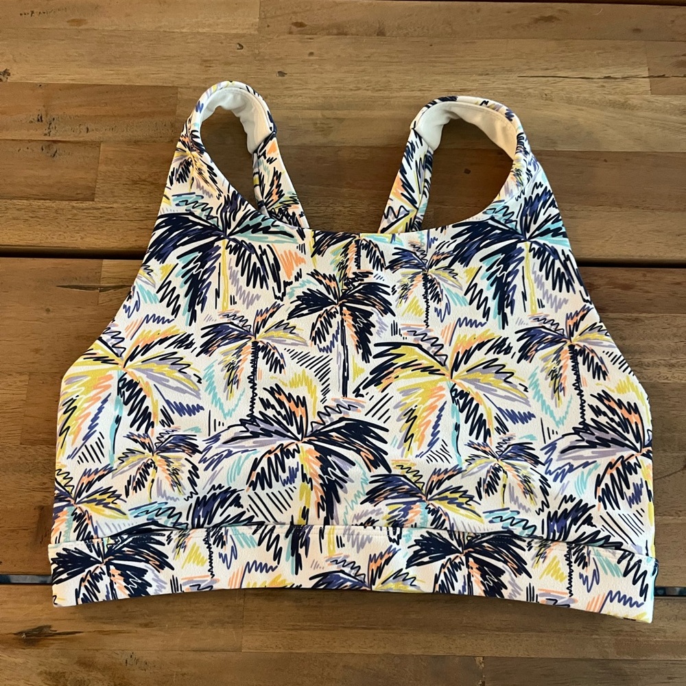 Peloton high neck sports bra